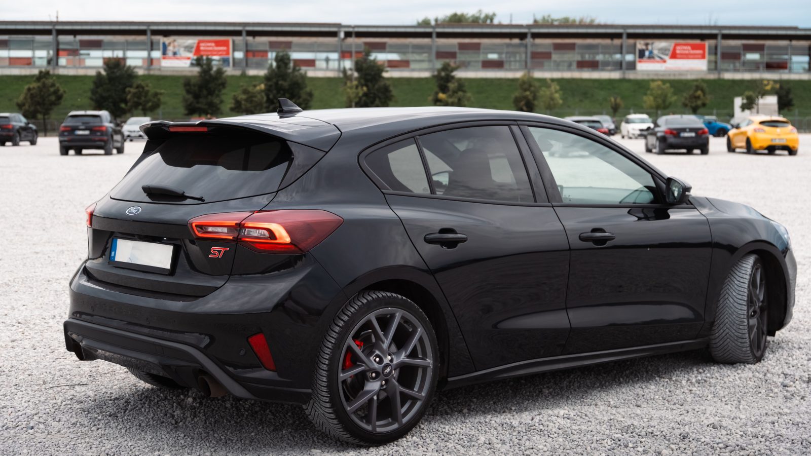 Peugeot 107 noir 5 portes : est-ce vraiment un bon choix ?