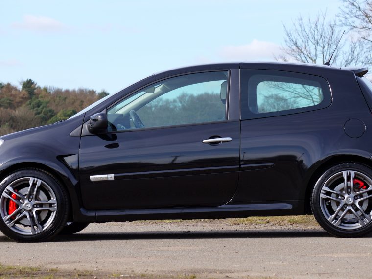 Comment reconnaître une vraie Clio 3 phase 4 avant d&rsquo;acheter ?